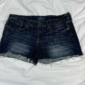 Lucky Brand Jean Dark denim Cut Off Shorts size 8 / 29
